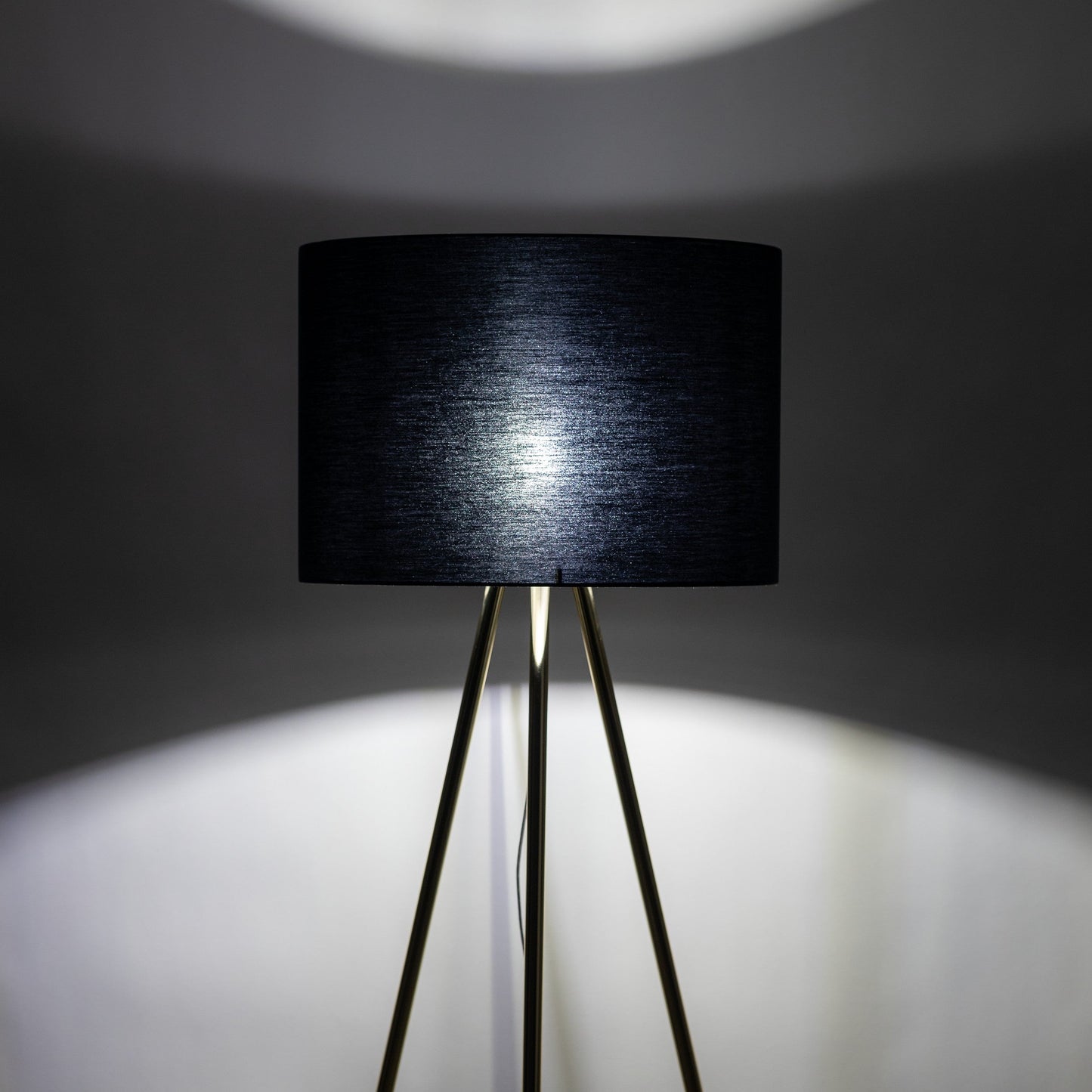 UMBERTO Black Modern Floor Lamp